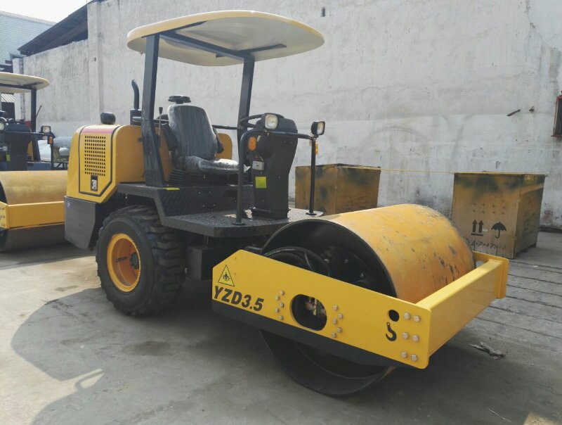 3.5噸單鋼輪壓路機(jī) 洛陽冠道機(jī)械