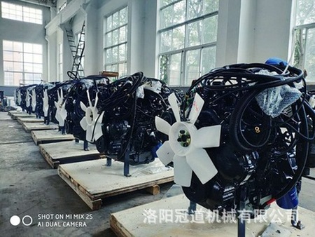 現貨供應洛陽壓路機配件，品質保證、 型號齊全、面向全國批發